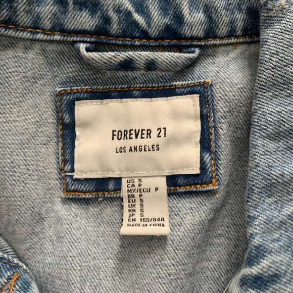 Denim jacket - Picture 2 of 3